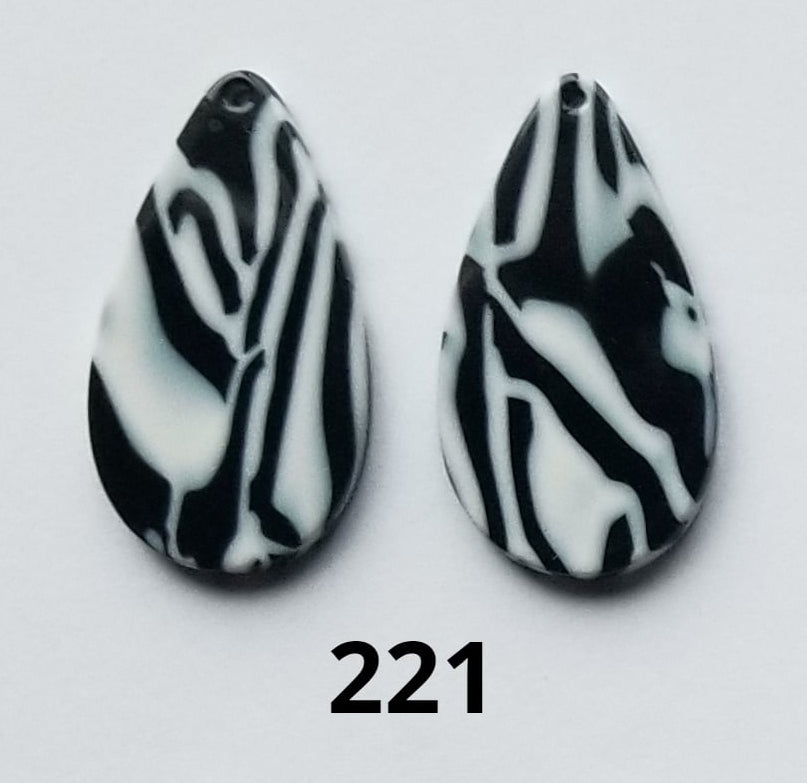 Tear Drop Acrylic Centers