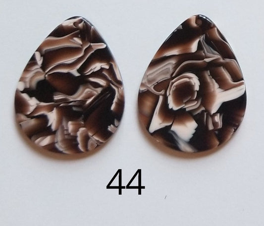 Tear Drop Acrylic Centers